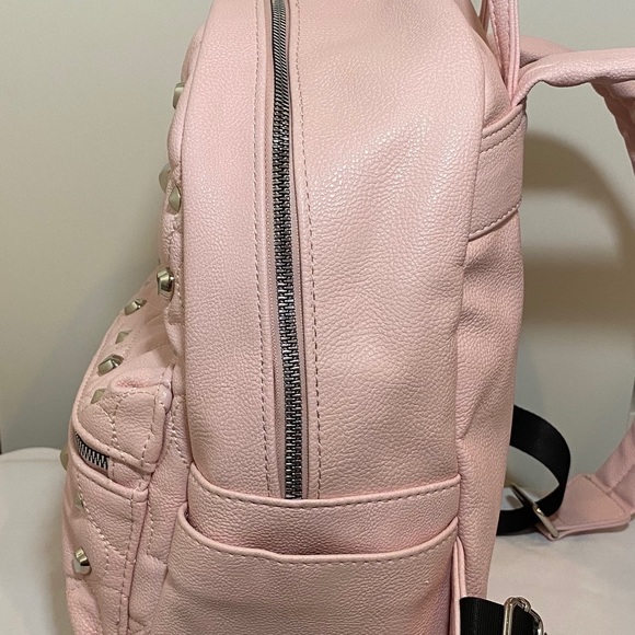 Backpack - Picture 3 of 3